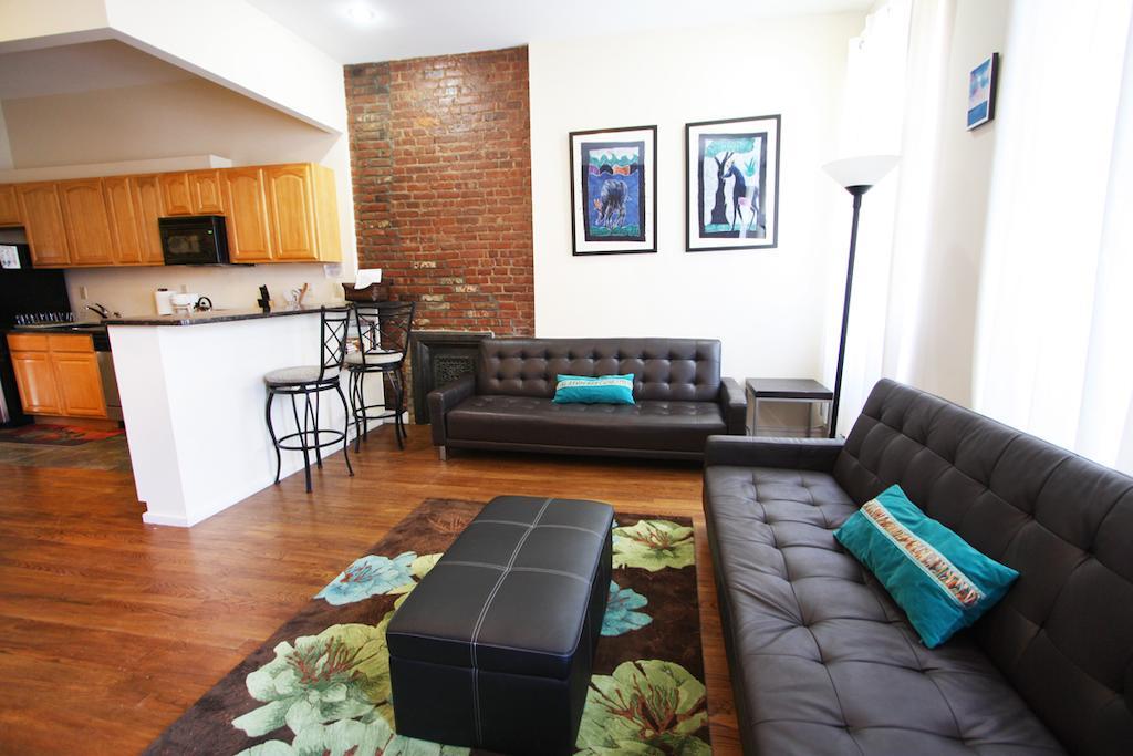 Luxury Living Suites New York Room photo