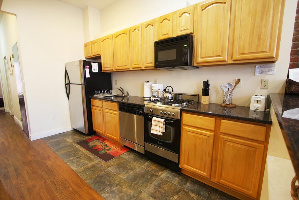 Luxury Living Suites New York Room photo