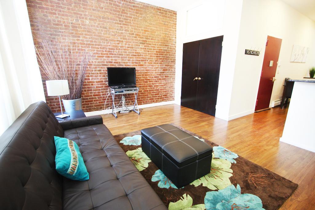 Luxury Living Suites New York Room photo