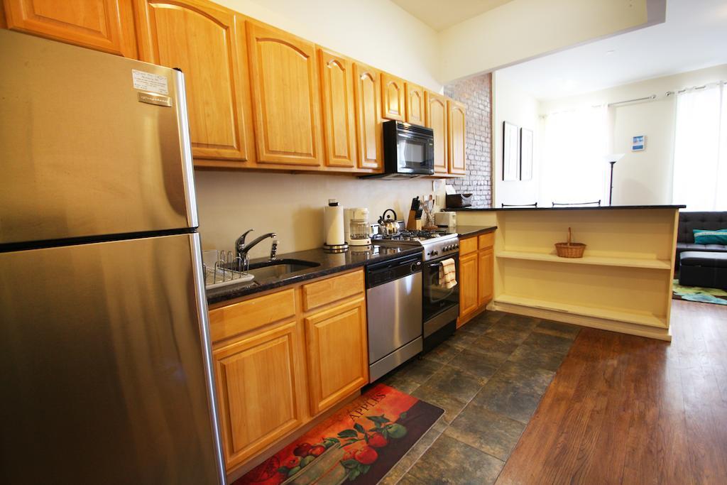 Luxury Living Suites New York Room photo